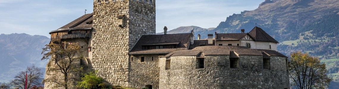 Conquiste Liechtenstein em 2024: libere conectividade perfeita com o Holiday eSIM Liechtenstein!
