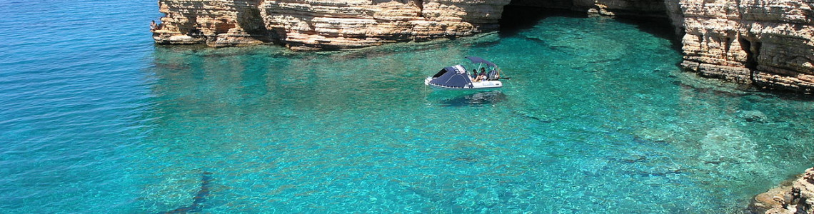 キクラデス諸島、ホリデーeSIMギリシャ、観光客のためのキクラデス諸島eSIM、プリペイドデータeSIMギリシャ、オレンジホリデーeSIMギリシャ、ローミングeSIMギリシャのための旅行eSIM 